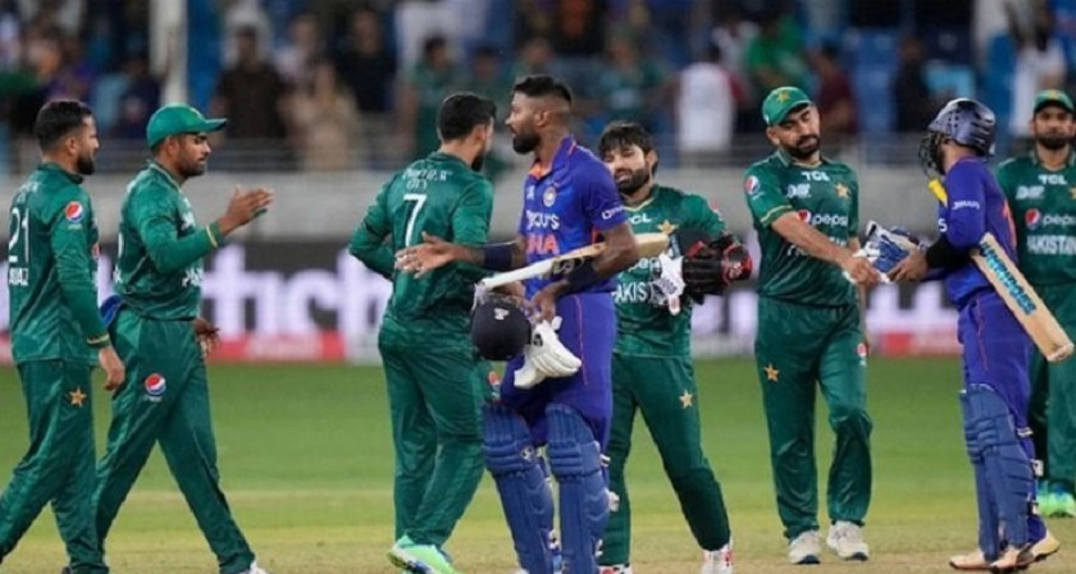 ভারত-পাকিস্তান ম্যাচ ঘিরে তৈরি হয়েছে চরম উত্তেজনা ও অনিশ্চয়তা