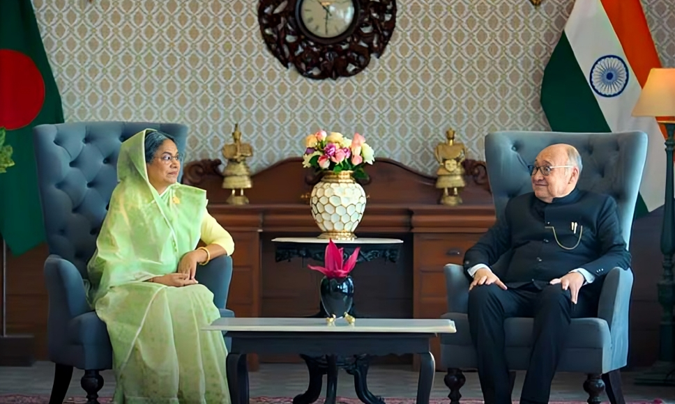 ‘যতদিন গঙ্গা-পদ্মা বইবে ভারত-বাংলাদেশ একসঙ্গে লড়বে’ ভারতীয় পর্দায় আসছেন শেখ হাসিনা