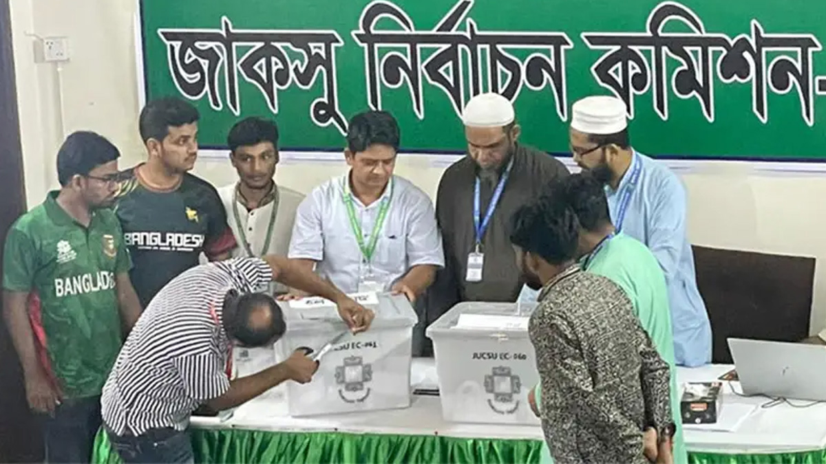 জনবল বাড়িয়ে রাতের মধ্যেই জাকসুর ফল ঘোষণা, ম্যানুয়ালি চলছে ভোট গণনা