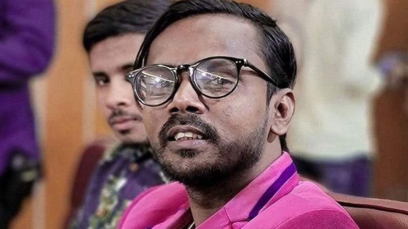 এই স্বপ্নের পৃথিবীতে আমি বড় একা: হিরো আলমের আবেগঘন পোস্ট