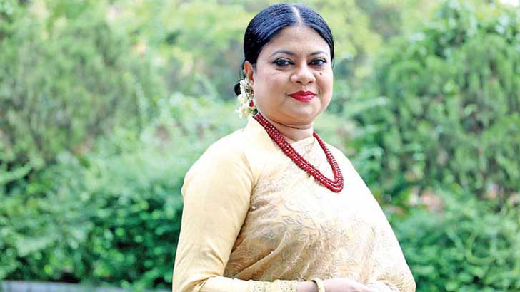 ফেসবুক যেন মাওলানা দিয়ে ভর্তি : কনকচাঁপা