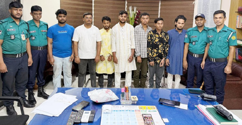 ঢাকায় আওয়ামী লীগের ঝটিকা মিছিলের প্রস্তুতির সময় গ্রেফতার ১২