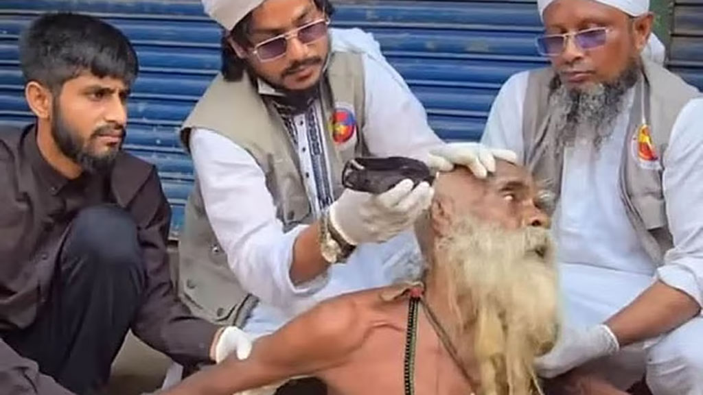 জোর করে বৃদ্ধের চুল কেটে দেওয়া বেআইনি ও সুস্পষ্ট মানবাধিকার লঙ্ঘন : উদ্বেগ জানিয়েছে আসক