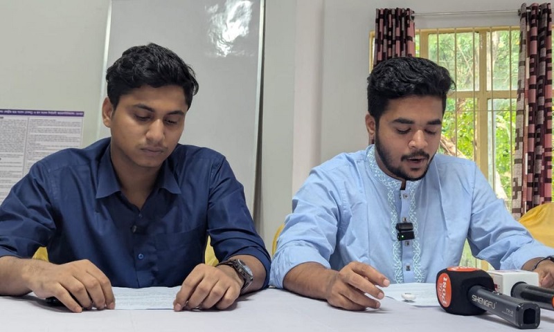 ছাত্রদলকে সমর্থন জানিয়ে ভিপিসহ ২ পদ থেকে সরে দাঁড়ালেন দুই প্রার্থী