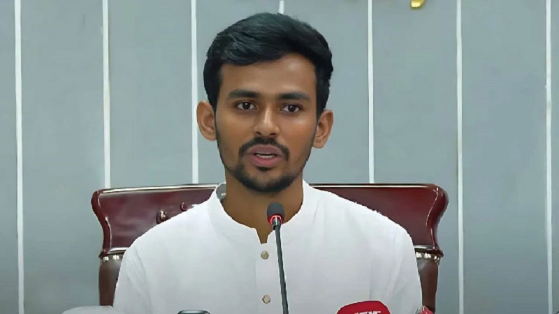 নতুন বাংলাদেশ গড়তে যুব সমাজ গুরুত্বপূর্ণ ভূমিকা পালন করতে পারে: আসিফ মাহমুদ
