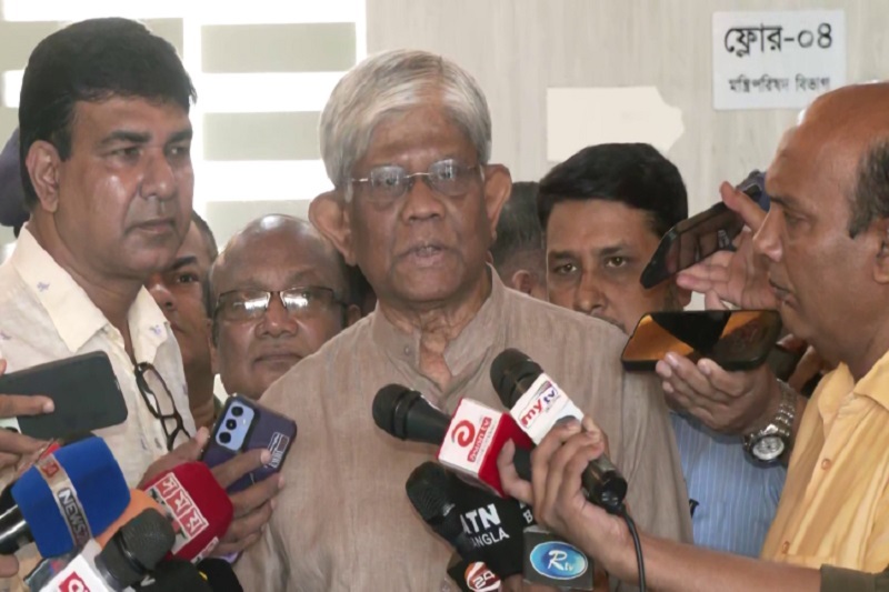 রাজনৈতিক কারণে দেশে চাঁদাবাজি নিয়ন্ত্রণ করা যাচ্ছে না: অর্থ উপদেষ্টা