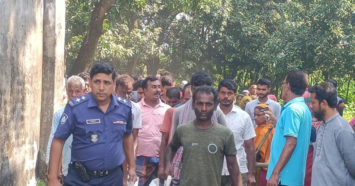 শ্বশুরবাড়ি যাওয়ার পথে ট্রাকচাপায় প্রাণ গেলো জাবি শিক্ষার্থীর