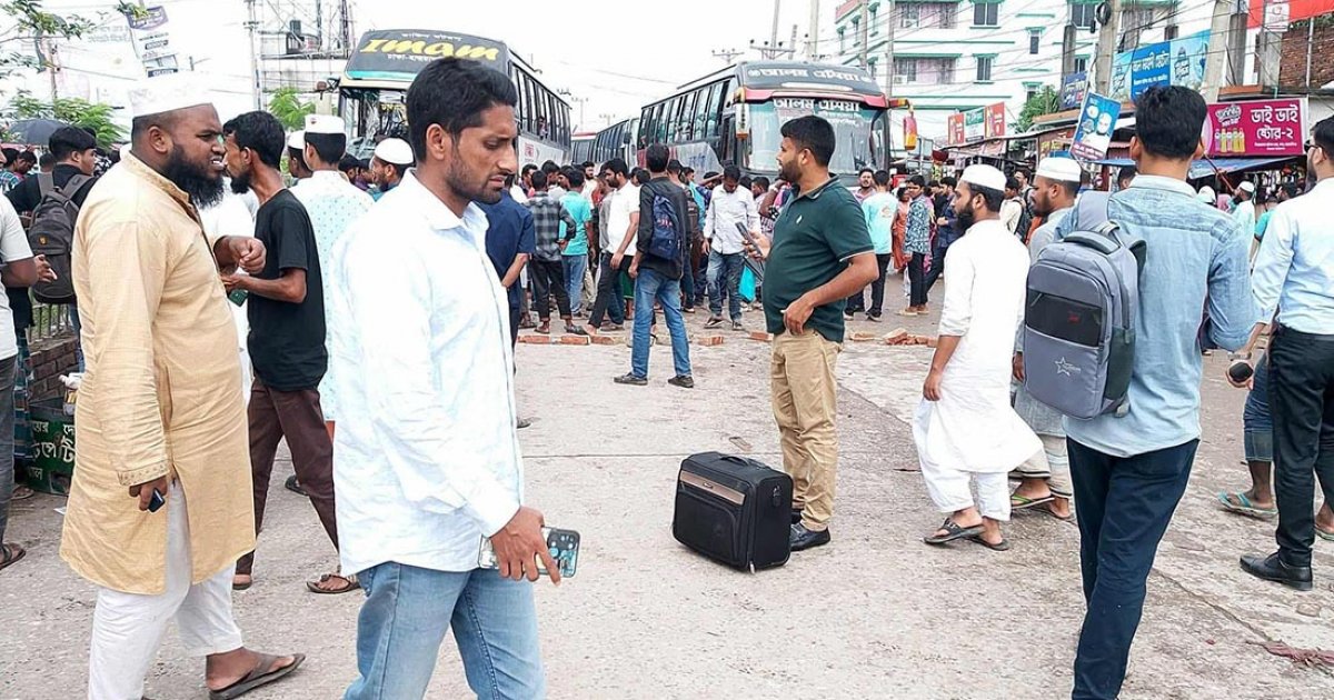 জুলাইযোদ্ধাকে লাঞ্ছিতের অভিযোগে পাল্টাপাল্টি অবস্থান, ঢাকা-ময়মনসিংহ বাস চলাচল বন্ধ