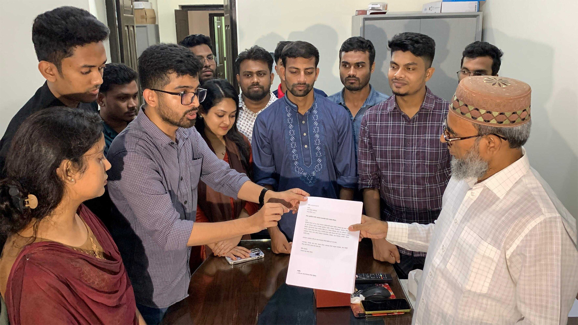 ছাত্রশিবির সমর্থিত প্যানেলের বিরুদ্ধে আচরণবিধি ভাঙার অভিযোগ