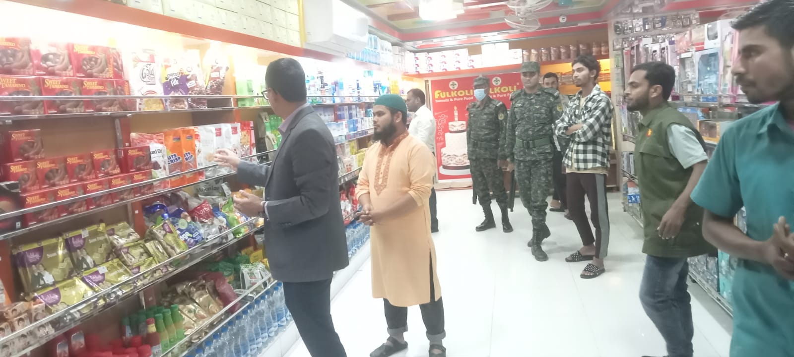 মেয়াদোত্তীর্ণ শিশু খাদ্য বিক্রয় করায় সুপার শপকে ২০ হাজার টাকা জরিমানা