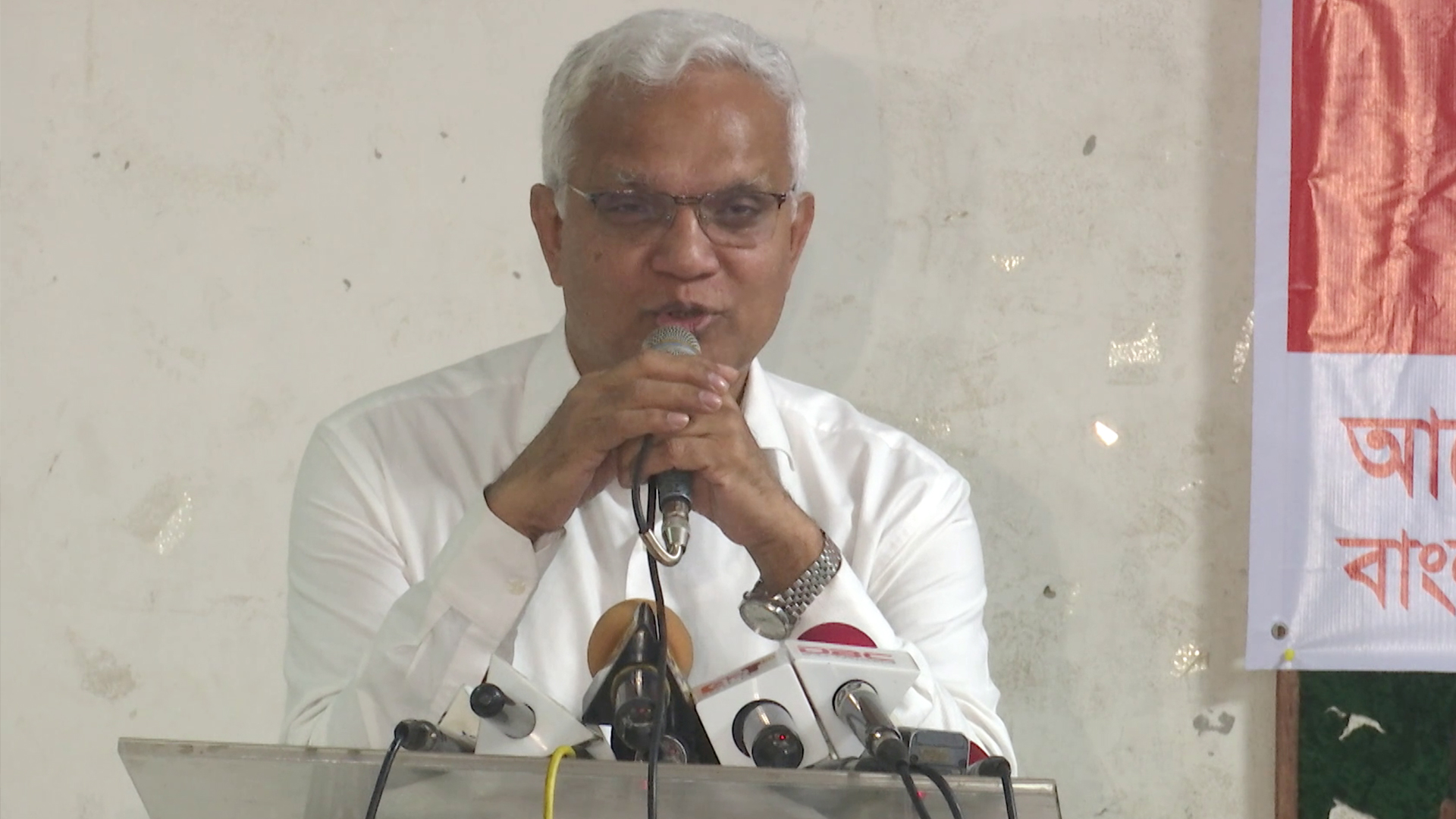 আমরা নিরাপদ ভাবার কারণ নেই: ডা. জাহিদ
