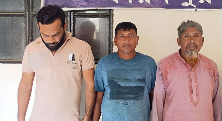 ‘১৩ তারিখে ঢাকা যাব’ ফেসবুকে লেখা আওয়ামী লীগ নেতাসহ ফরিদপুরে গ্রেপ্তার ৩