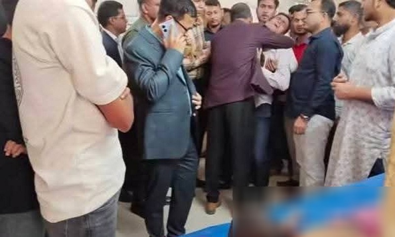 হোমনায় এসিল্যান্ডের গাড়ির চাপায় প্রাণ গেল শিশুর