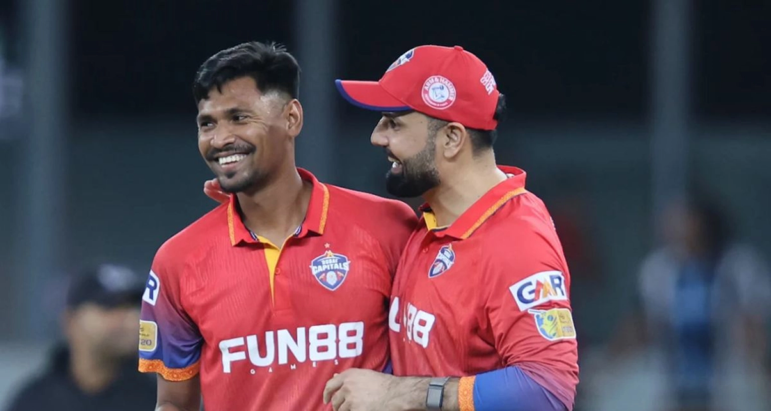 প্রথম জয়ে মুস্তাফিজের ঝলক, শিকার হলেন ভয়ঙ্কর হয়ে ওঠা ফিল সল্টও