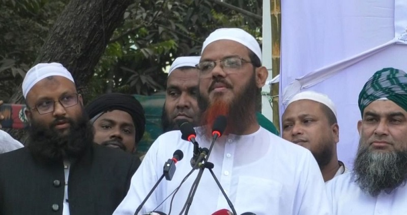 বাংলাদেশের জনগণ চাঁদাবাজ, সন্ত্রাসকে ভোট দিতে চায় না : শায়েখে চরমোনাই