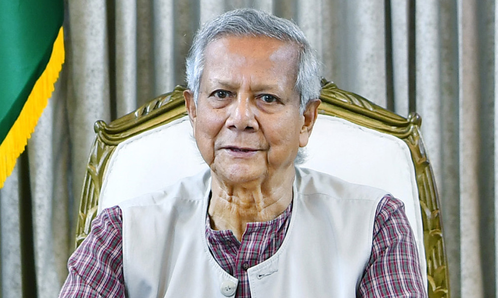 শহীদ ওসমান হাদির স্ত্রী ও একমাত্র সন্তানের দায়িত্ব সরকার গ্রহণ করবে: প্রধান উপদেষ্টা