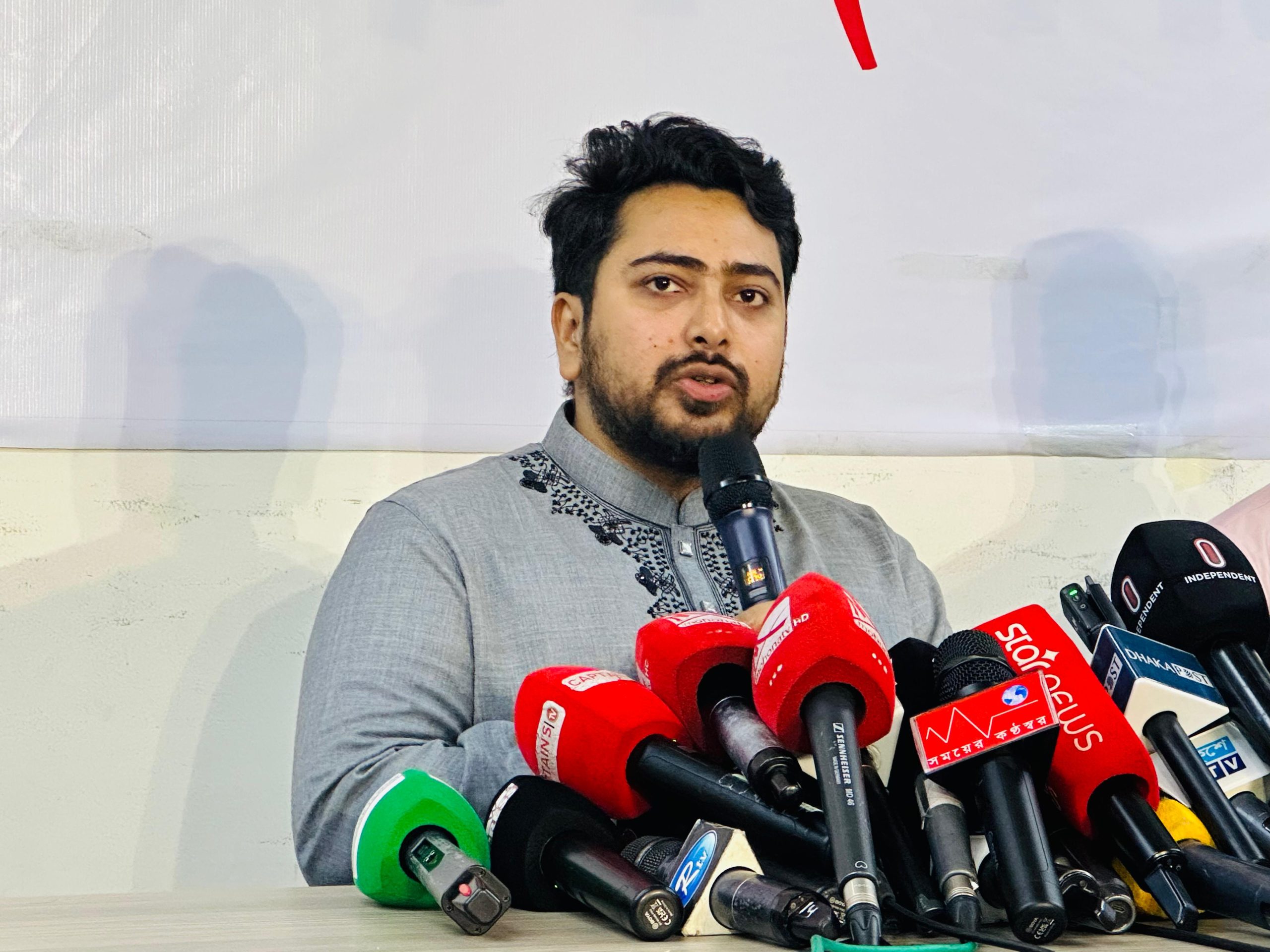 এনসিপির ১২৫ প্রার্থী: তালিকায় ১৪ নারী, বিএনপির দুই ও জাপার এক নেতা