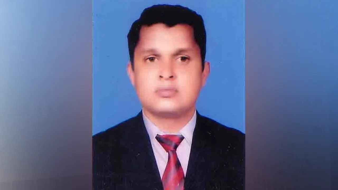 ঘুষ নেওয়ার সংবাদ প্রকাশ করায় সাংবাদিককে গালি দিয়ে ভূমি কর্মকর্তার ফেসবুক পোস্ট