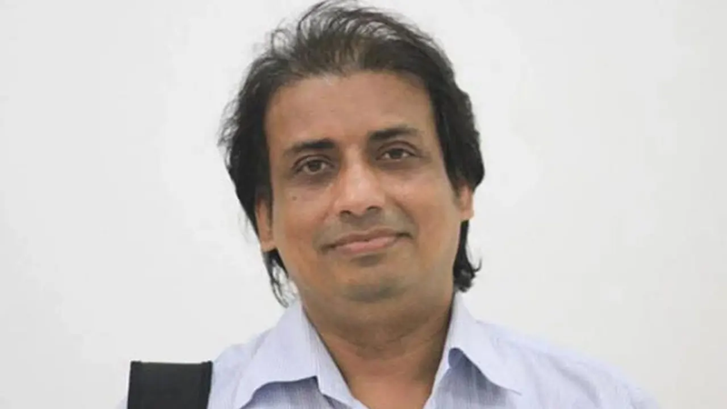আওয়ামীপন্থি ঢাবি শিক্ষক গোলাম রাব্বানির চেয়ারম্যান পদ থেকে অব্যাহতির দাবিতে স্মারকলিপি