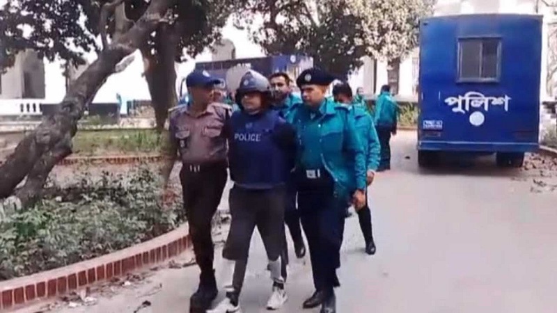‘আমরা ইন্টারনেট বন্ধ করিনি, বন্ধ হয়ে গেছে’ বক্তব্যের ভিডিও মনোযোগ দিয়ে দেখলেন পলক