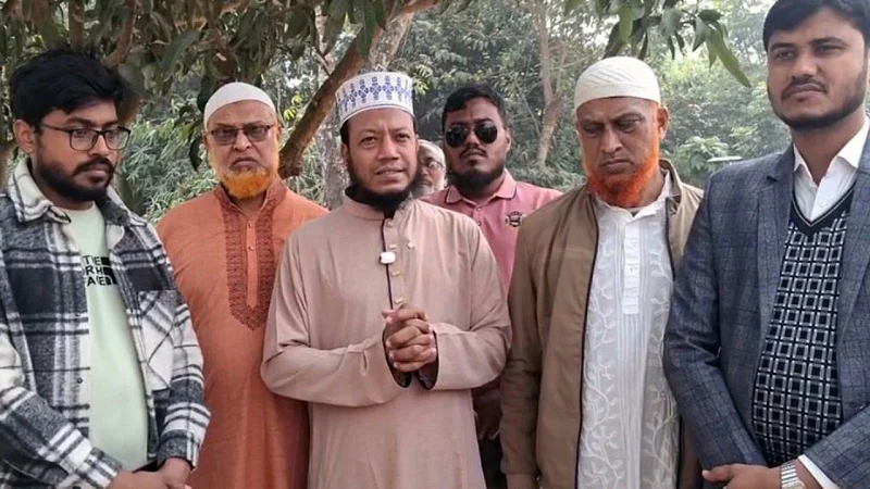 দেশটাকে কারো গোলামিতে পরিণত করতে চাই না : আমির হামজা