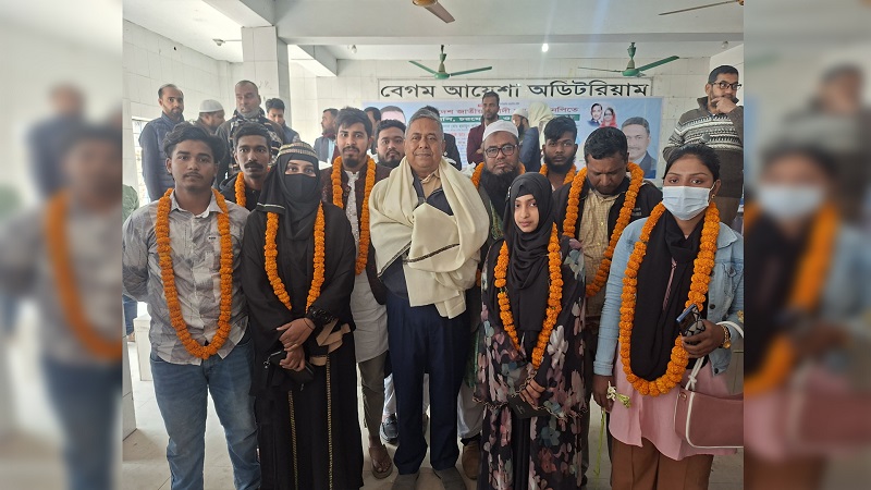 গাজীপুরে এনসিপি ও চরমোনাইয়ের শতাধিক নেতাকর্মী বিএনপিতে যোগদান