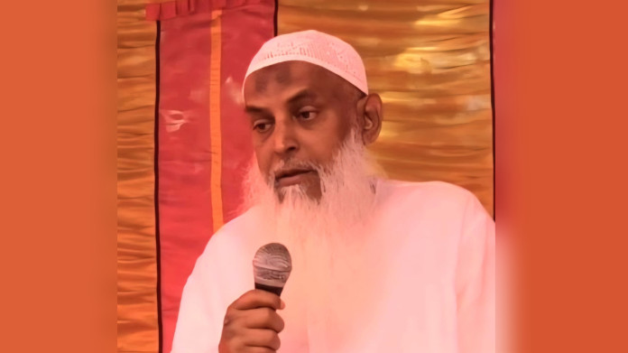 সর্বোত্তম সেবা দেওয়া ৩ হজ গাইডকে পুরস্কার দেবেন ধর্মমন্ত্রী কায়কোবাদ