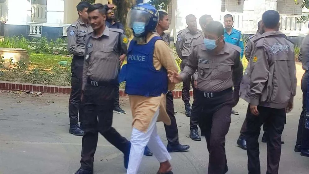আশুলিয়ায় লাশ পোড়ানো মামলায় ট্রাইব্যুনালে হাজির করা হয়েছে ৮ আসামি