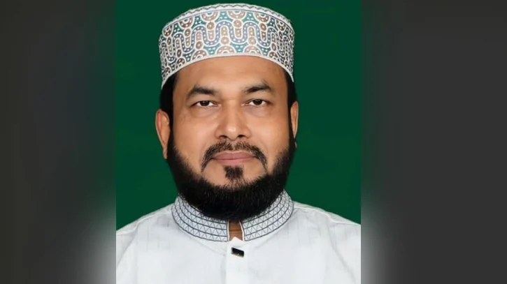 ভোটারকে ঘর নির্মাণ করে দেওয়ার আশ্বাস, জামায়াত প্রার্থী রেজাউলকে ইসির সতর্কবার্তা