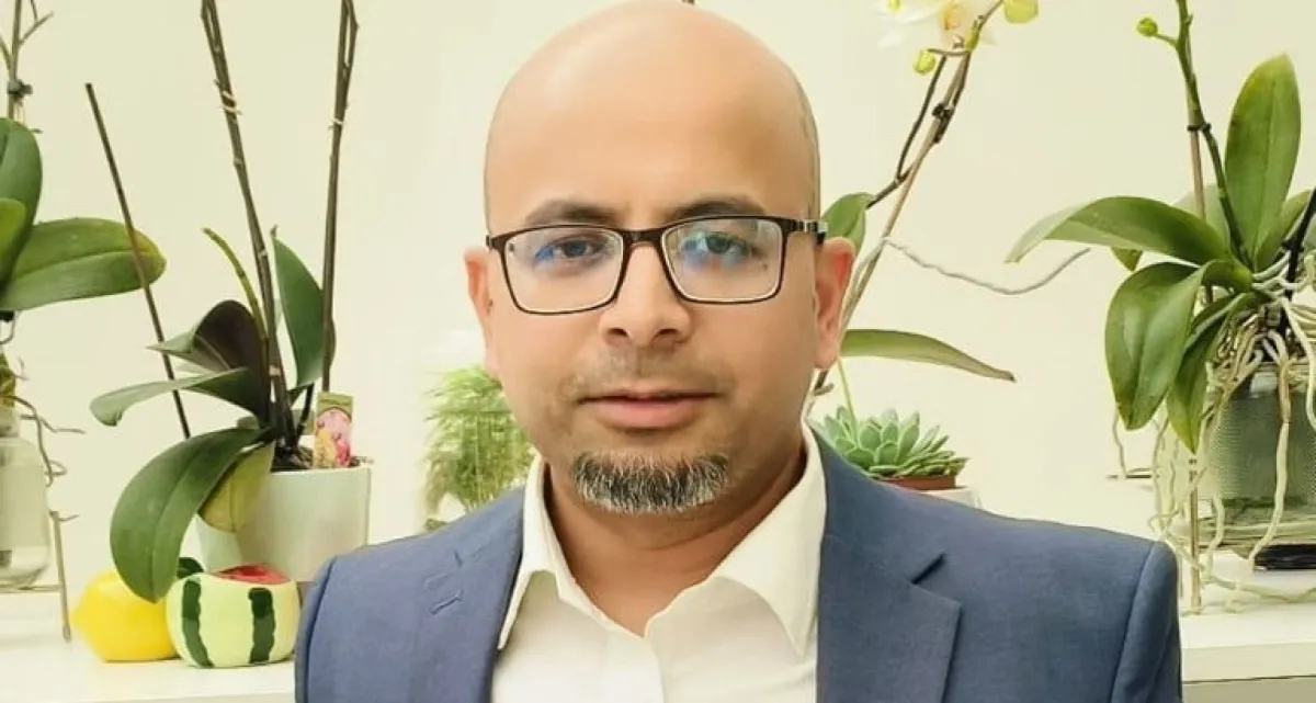 দেশ ছাড়লেন প্রধান উপদেষ্টার বিশেষ সহকারী ফয়েজ আহমদ তৈয়্যব