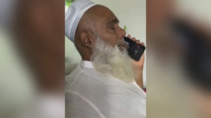 কুমিল্লায় ট্রেন দুর্ঘটনায় রেলমন্ত্রীকে ফোন করে অঝোরে কাঁদলেন এমপি মনিরুল হক