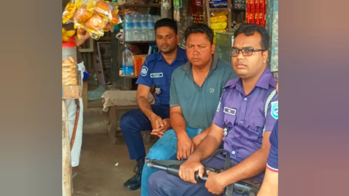 ৩০০ টাকা লিটারে পেট্রোল বিক্রির দায়ে মোটরসাইকেল মেকানিককে ৭ দিনের কারাদণ্ড