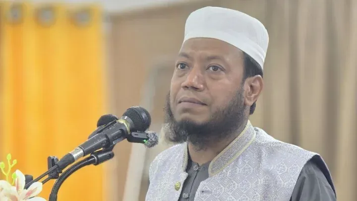 ঘুসের প্রস্তাব দেওয়া ব্যক্তিদের পরিচয় প্রকাশ করতে আমির হামজাকে আইনি নোটিশ