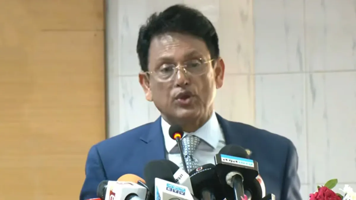 শিক্ষার্থীরা নৈতিকতা বিবর্জিত জায়গায় যাচ্ছে, তারা ভাইরাল হতে চায়