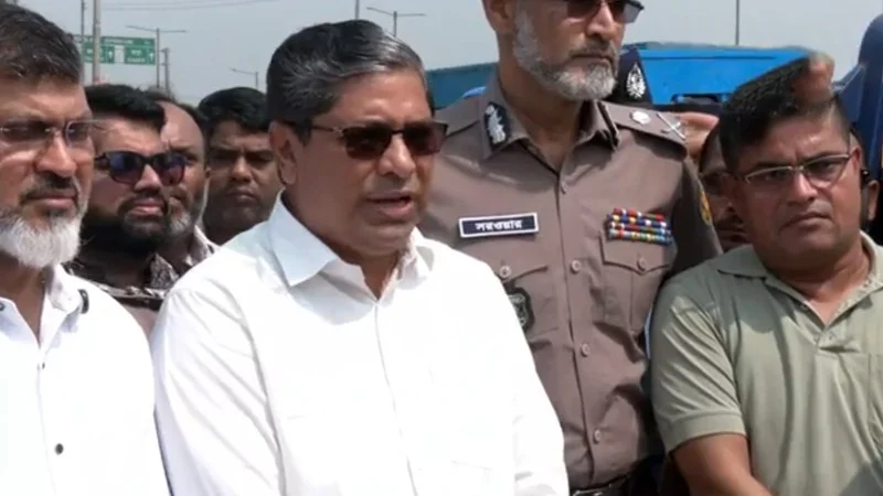 এবার গরুর হাটে চাঁদাবাজি চলবে না: কঠোর হুঁশিয়ারি প্রতিমন্ত্রীর