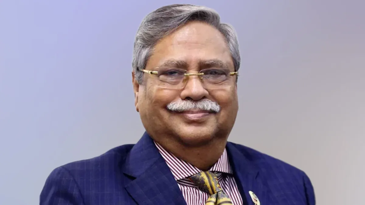 চিকিৎসা শেষে দেশে ফিরেছেন রাষ্ট্রপতি