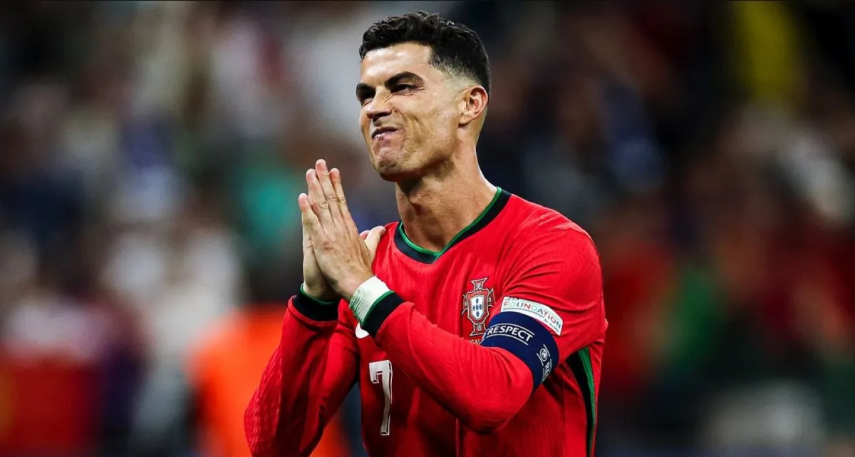 বিশ্বরেকর্ড গড়লেন পর্তুগিজ মহাতারকা রোনালদো