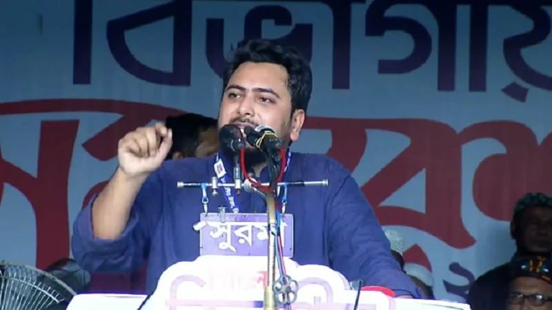 সরকারকে আর সহযোগিতা করতে পারছি না, ঢাকা থেকে বৃহত্তর কর্মসূচির ডাক: নাহিদ ইসলাম