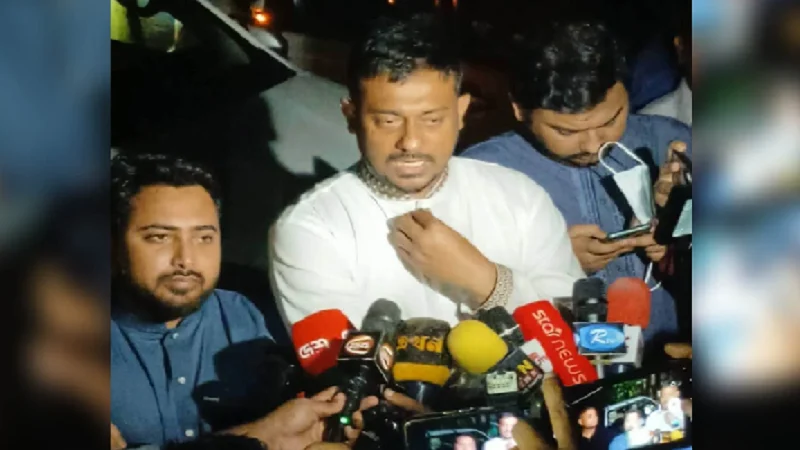 থানার বাইরে বিএনপির অস্ত্রধারীদের টহলের দাবি নাসীরুদ্দীন পাটওয়ারীর