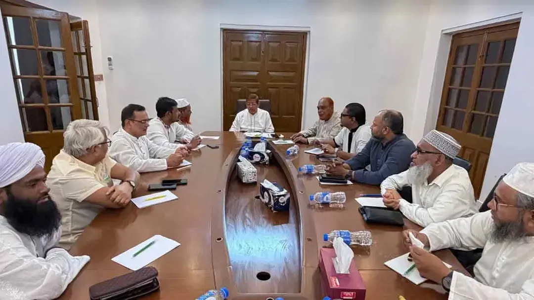 ১১ দলের ঢাকা–রংপুর লংমার্চ শুরু মানিক মিয়া এভিনিউ থেকে